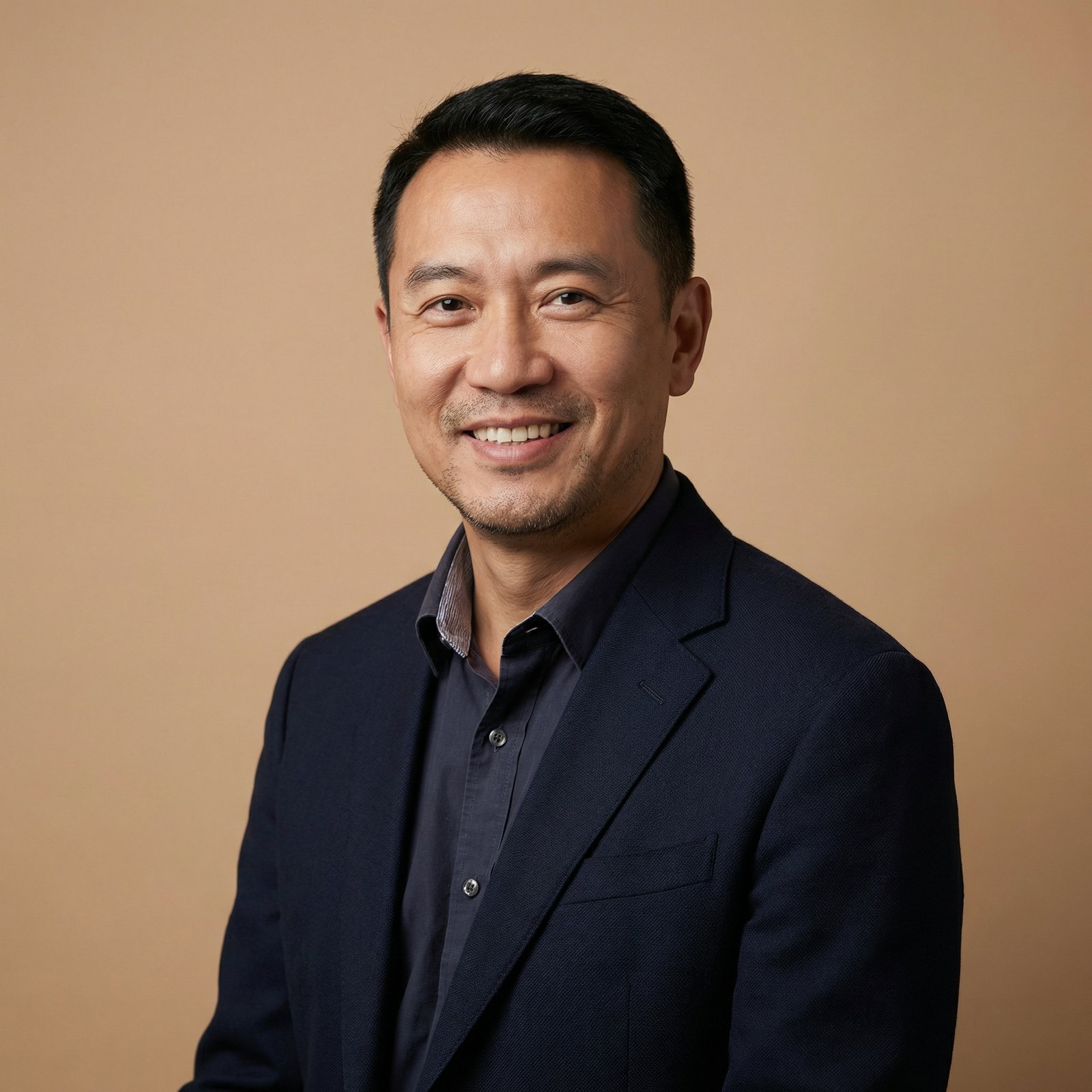 抖阴影视导演顾问陈锐